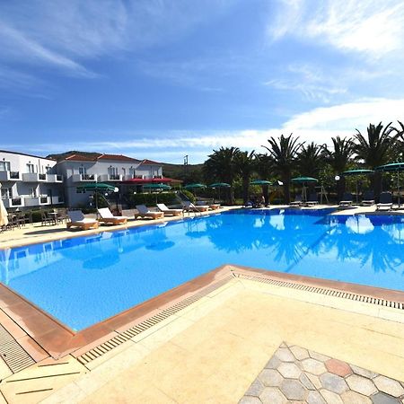 Hotel Bella Vista Mythimna Esterno foto