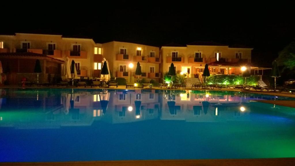 Hotel Bella Vista Mythimna Esterno foto
