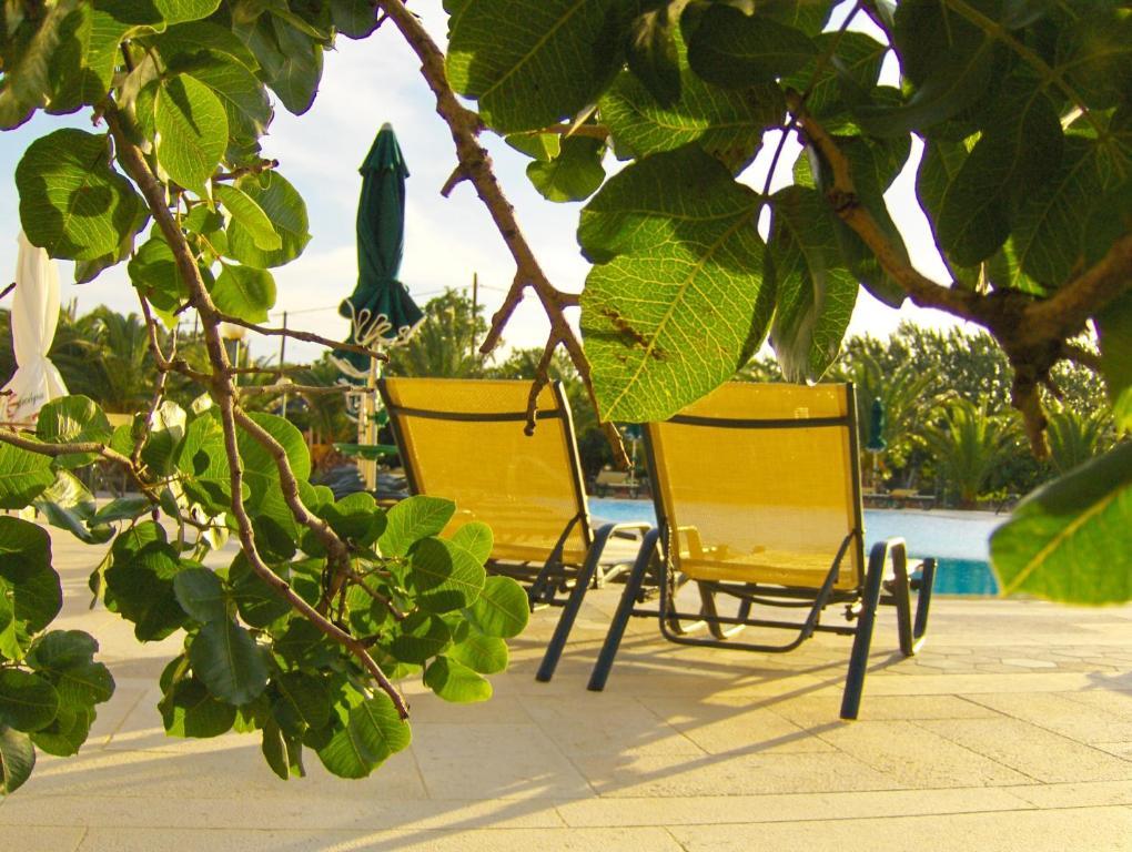 Hotel Bella Vista Mythimna Esterno foto